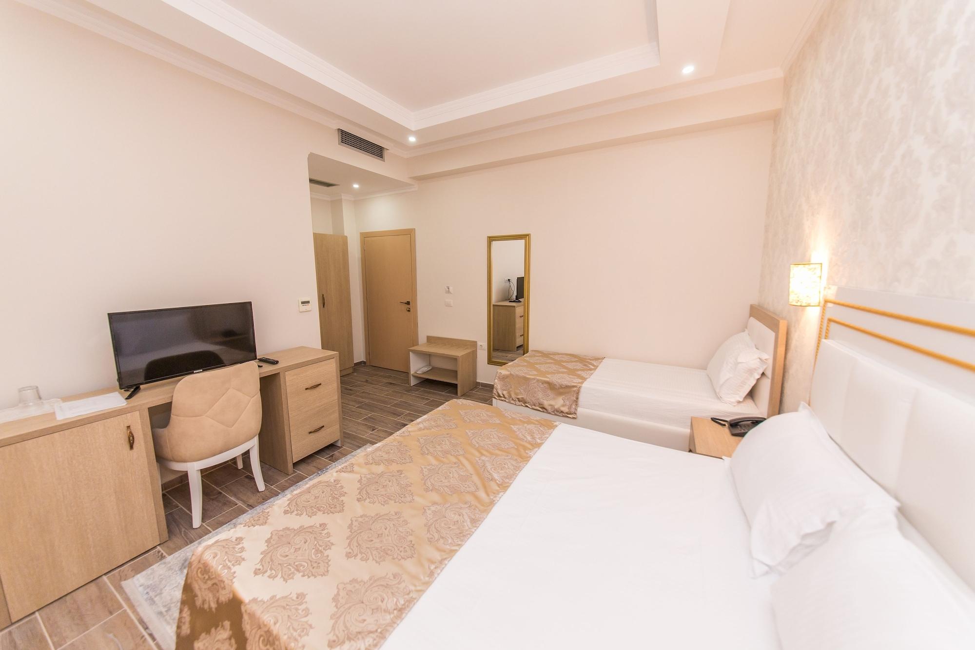 Hotel Belagrita Berat Exterior foto